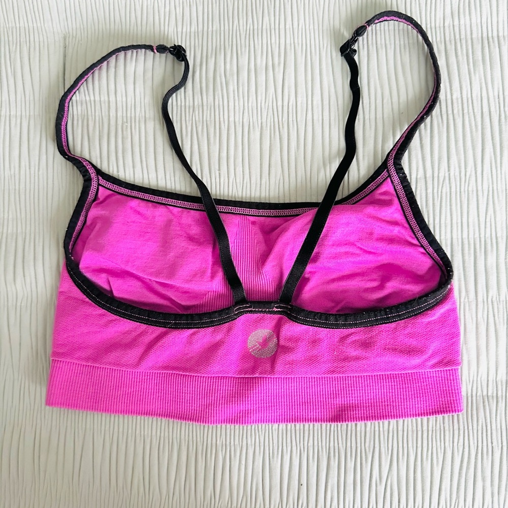 Aerie Sports Bra / Magenta / XS - Picture 2 of 5